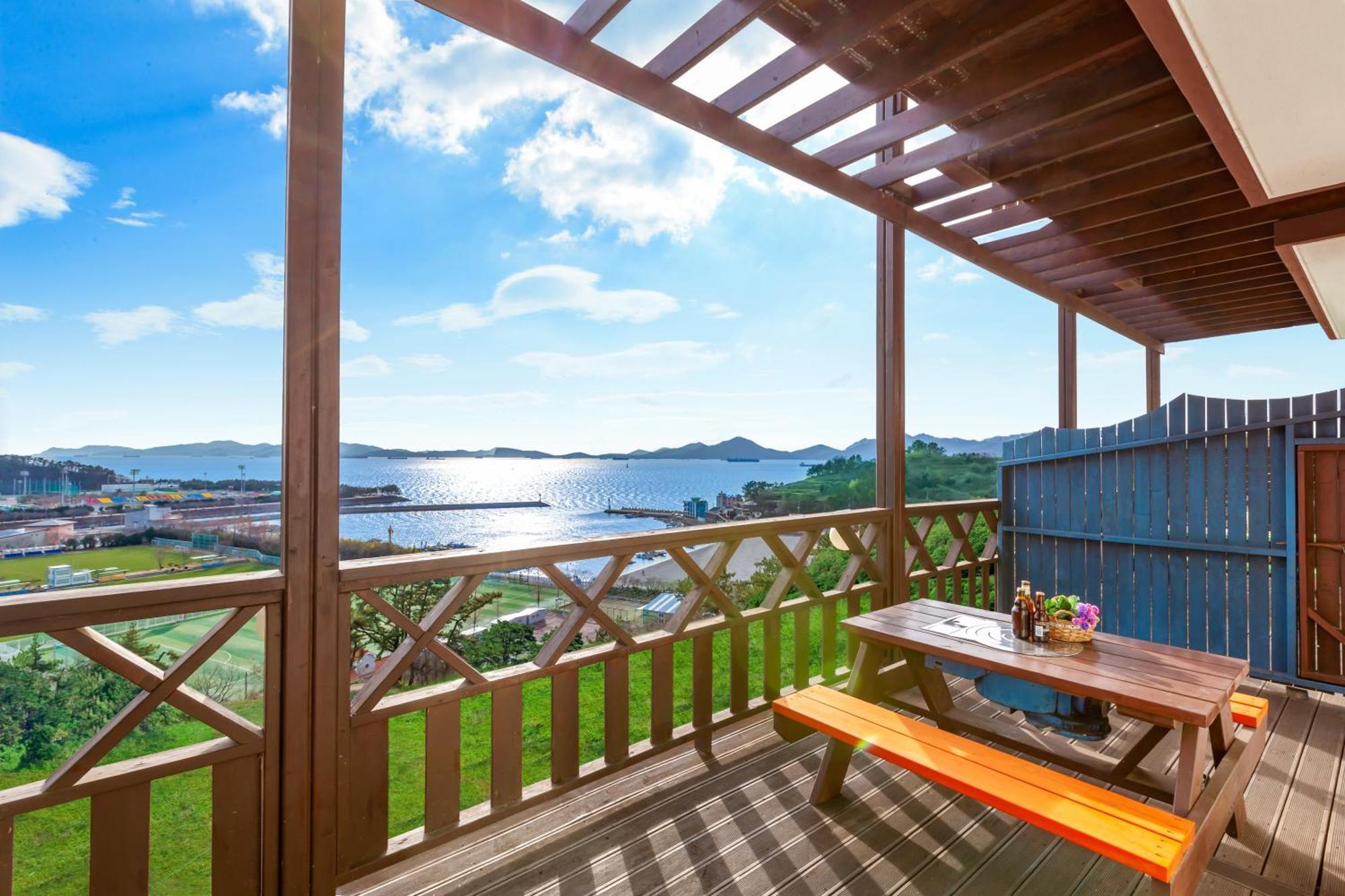 Namhae New Island Pension Exterior photo